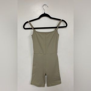 Aritzia Wilfred Free Divinity 7" Romper in Bitter Sage green